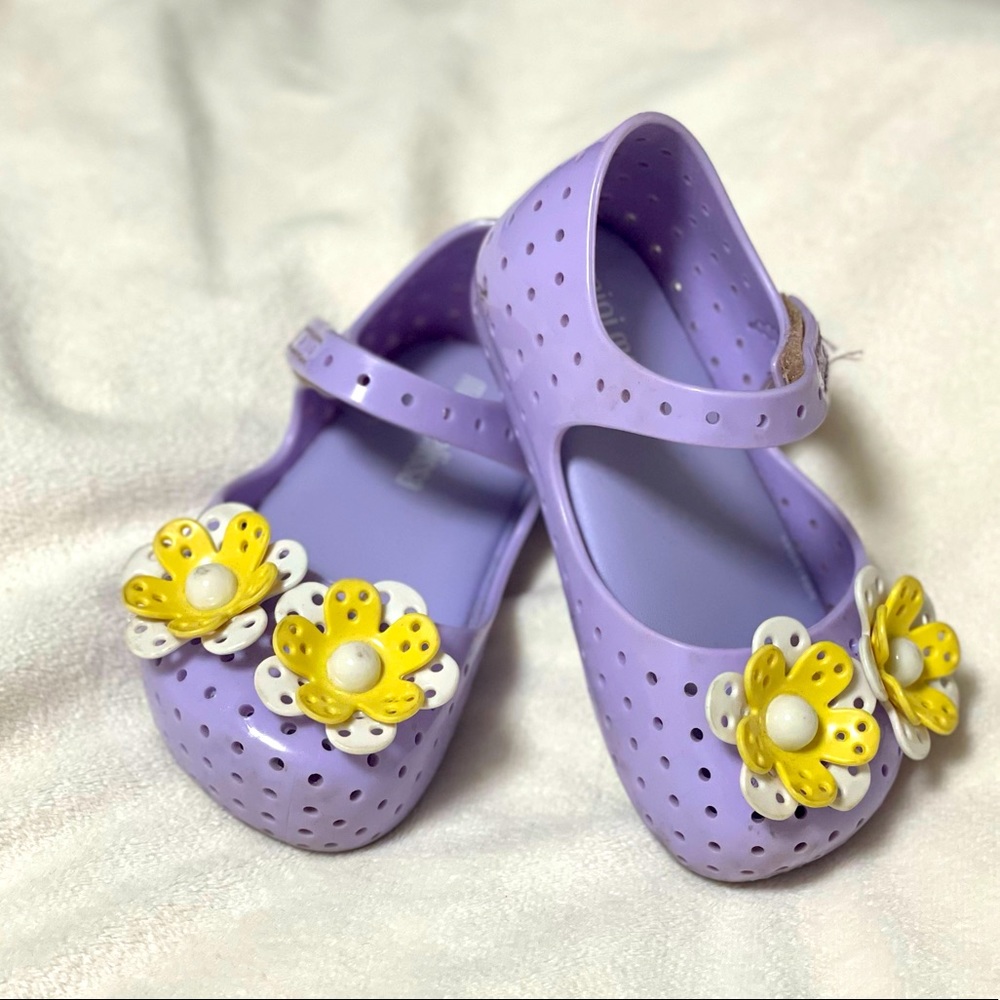 mini melissa (MEL) size 6 furadinha xii style